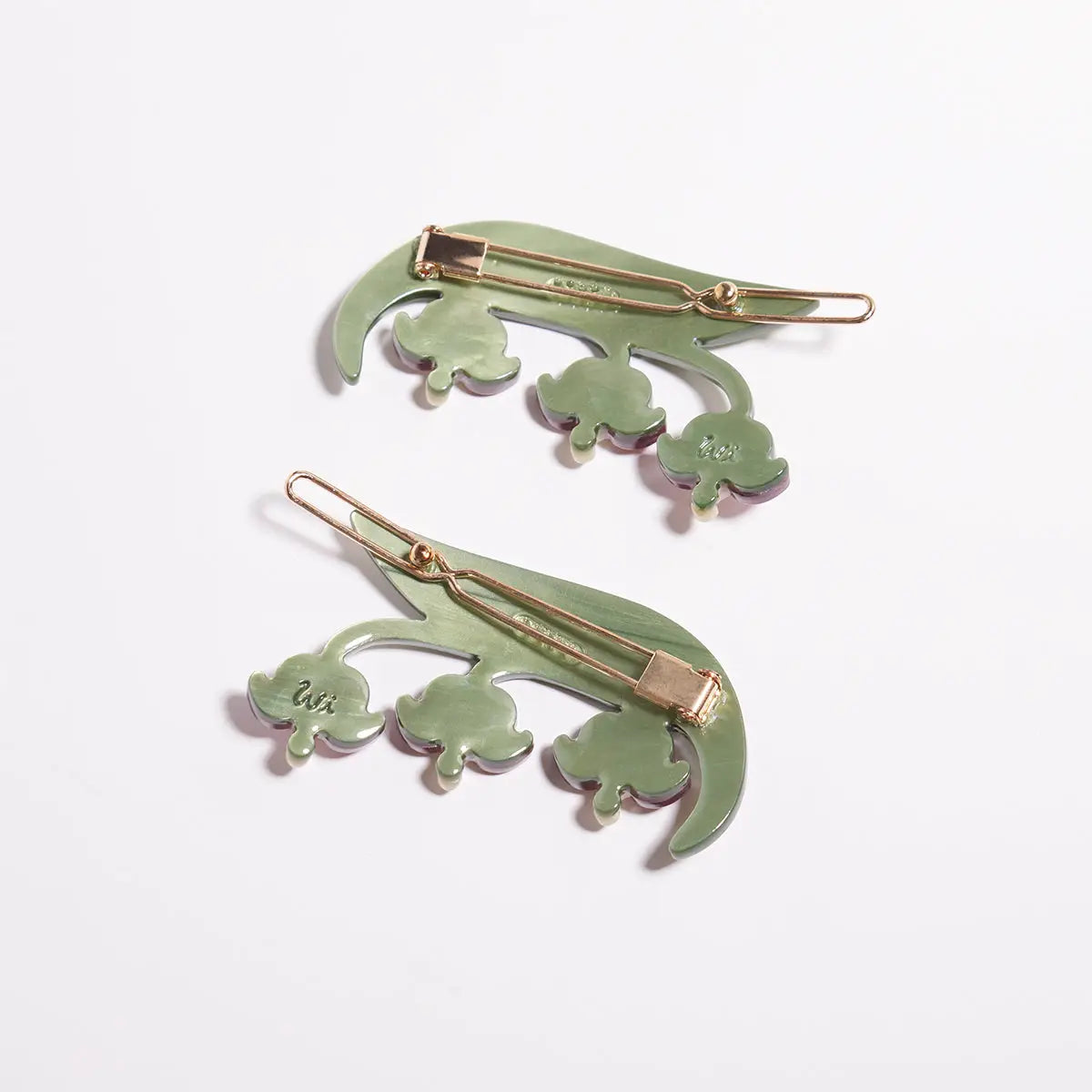 Bleeding Heart Barrette Set