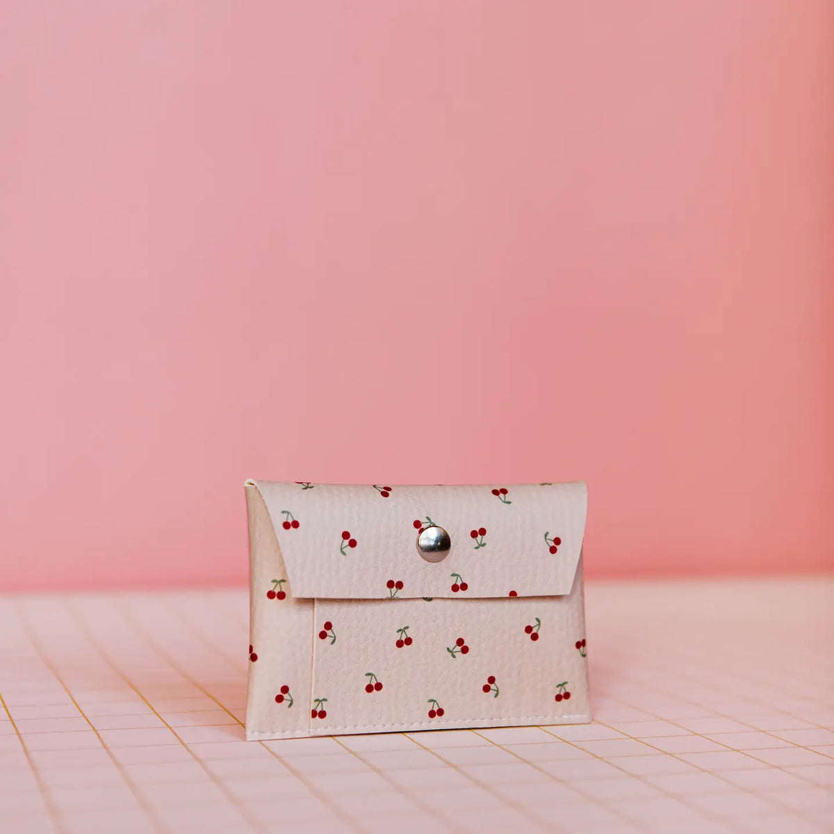 Card Holder - Cerezas